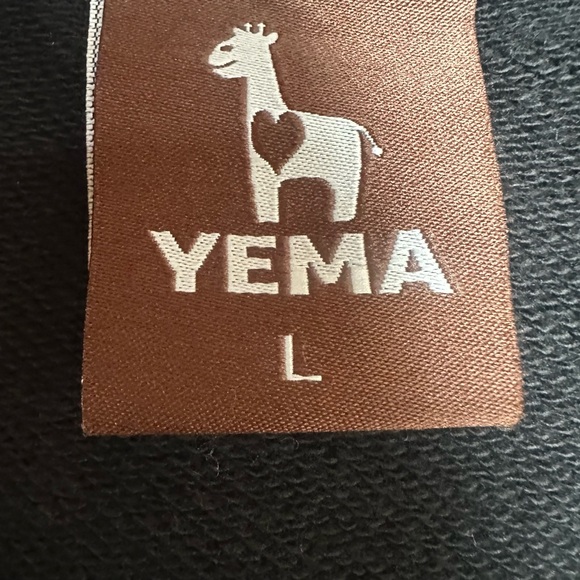 Yema Designer Colorblock Cropped GJH Sweatshirt, Size L, MSRP $150 - Picture 6 of 8